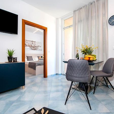 F&R Apartments II Ρόβινι Εξωτερικό φωτογραφία