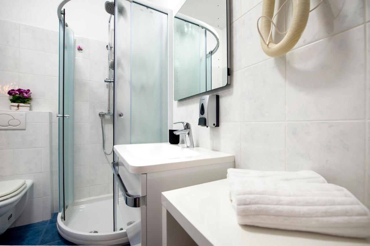 F&R Apartments II Ρόβινι Εξωτερικό φωτογραφία